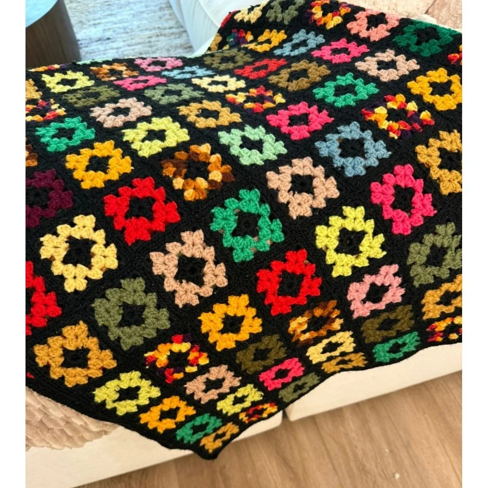 Vintage Handmade Granny‎ Square Crochet Afghan Thrown Blanket Bright Multi-color